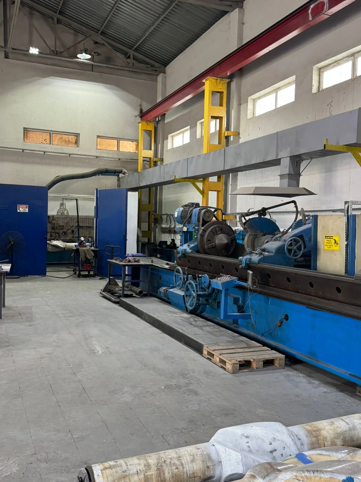 Workshop lathe equipment